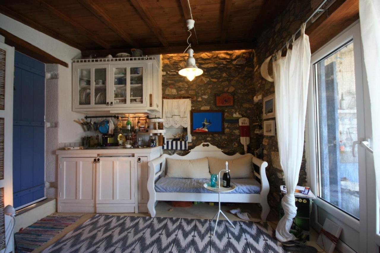Villea Seaview Apartments Skopelos Buitenkant foto