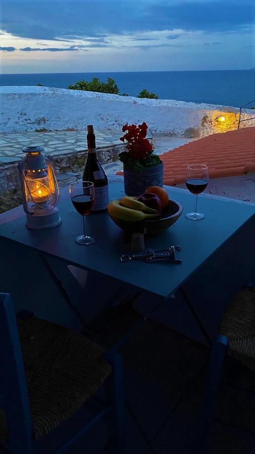 Villea Seaview Apartments Skopelos Buitenkant foto